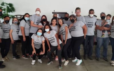 IGLESIA AYUDA A SU COMUNIDAD