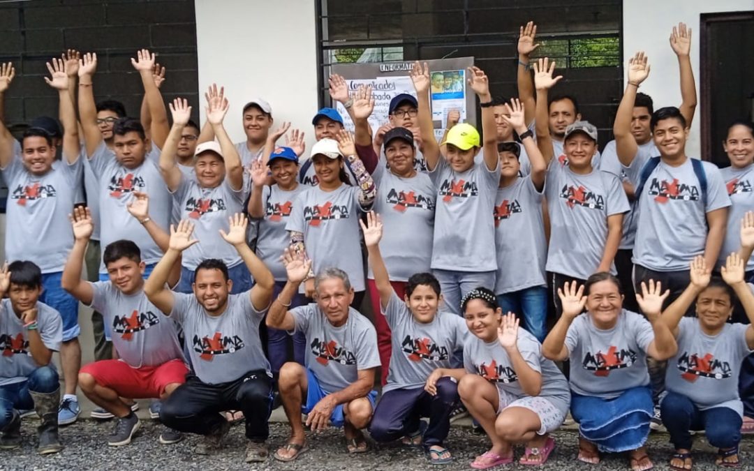 IGLESIAS DE ECUADOR AYUDAN A CONSTRUIR CASAS PARA FAMILIAS NECESITADAS