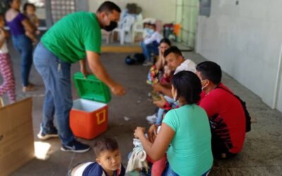 IGLESIA COMPARTE ALIMENTOS EN VENEZUELA