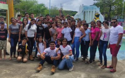 RETIRO DE JÓVENES Y ADOLESCENTES EN EL DISTRITO VENEZUELA LAGO
