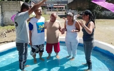 BAUTIZOS EN EL DISTRITO VENEZUELA PRIMERO