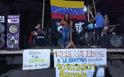 JÓVENES REALIZAN CAMPAÑA EVANGELÍSTICA