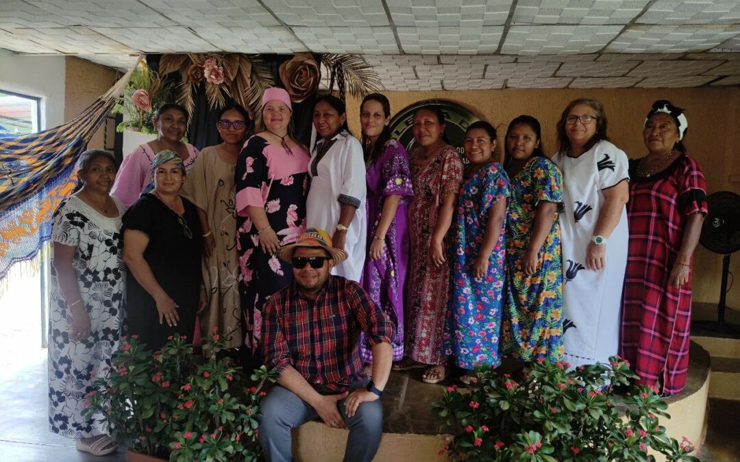 La Iglesia del Nazareno Salmo 23 celebra la fe sin fronteras con un servicio transcultural