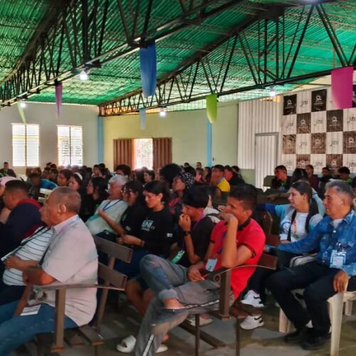 MNI Venezuela presentó taller del FEM en campamento juvenil