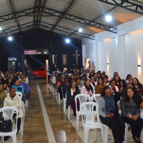 Culto zonal “Unidas con Propósito” reúne a 130 mujeres en Riobamba