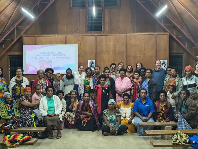 Equipo Misionero Nazareno de Chile fortalece la unidad global en Papúa Nueva Guinea